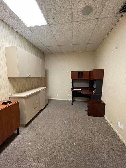 More Photos Of 5200 N Federal Hwy, Fort Lauderdale Unknown For Lease
