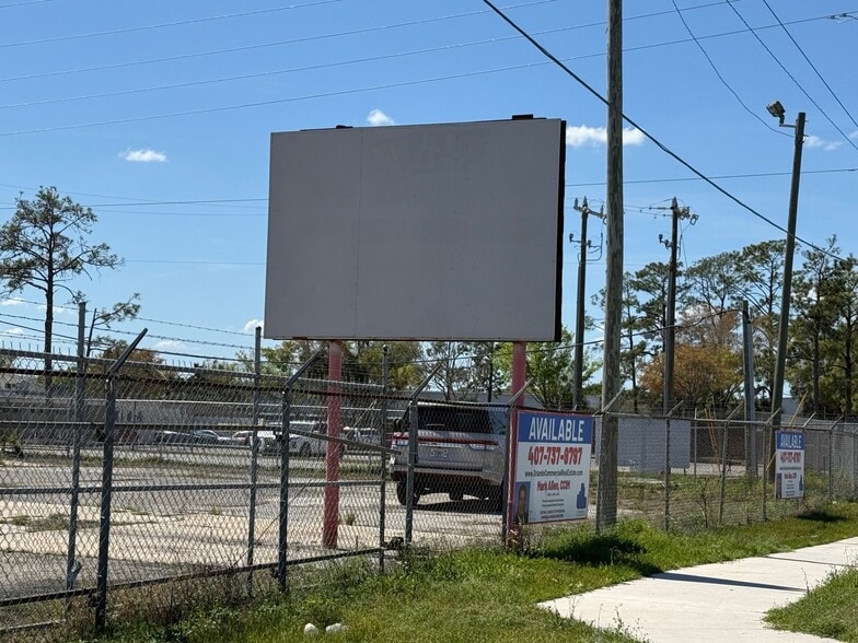 More Photos Of 3960 Silver Star Rd, Orlando Auto Dealership For Sale