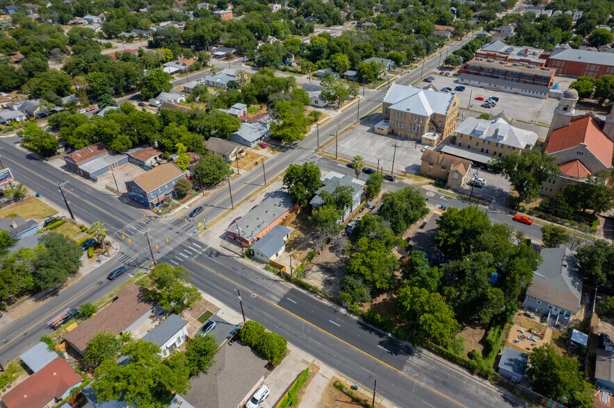 More Photos Of 419 Harding Pl, San Antonio Apartments For Sale