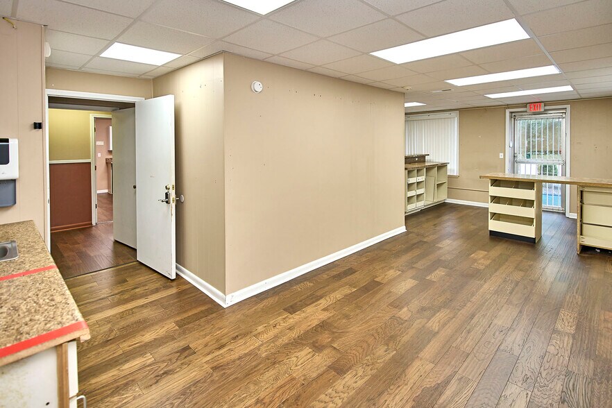 More Photos Of 3779 Lochgelly Rd, Lochgelly Medical For Sale