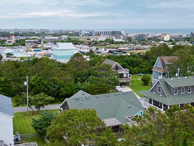 More Photos Of 25202 Island Pines Dr, Waves Restaurant For Sale