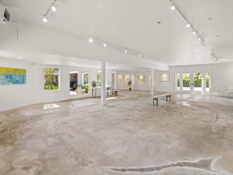 More Photos Of 3823 Santa Claus Ln, Carpinteria Restaurant For Sale