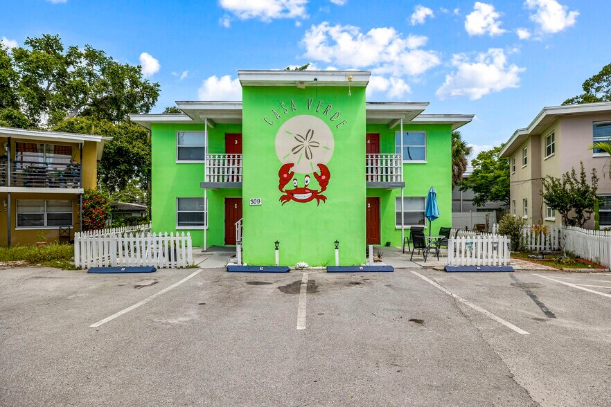More Photos Of 309 Avanda Ct, Clearwater Multifamily For Sale