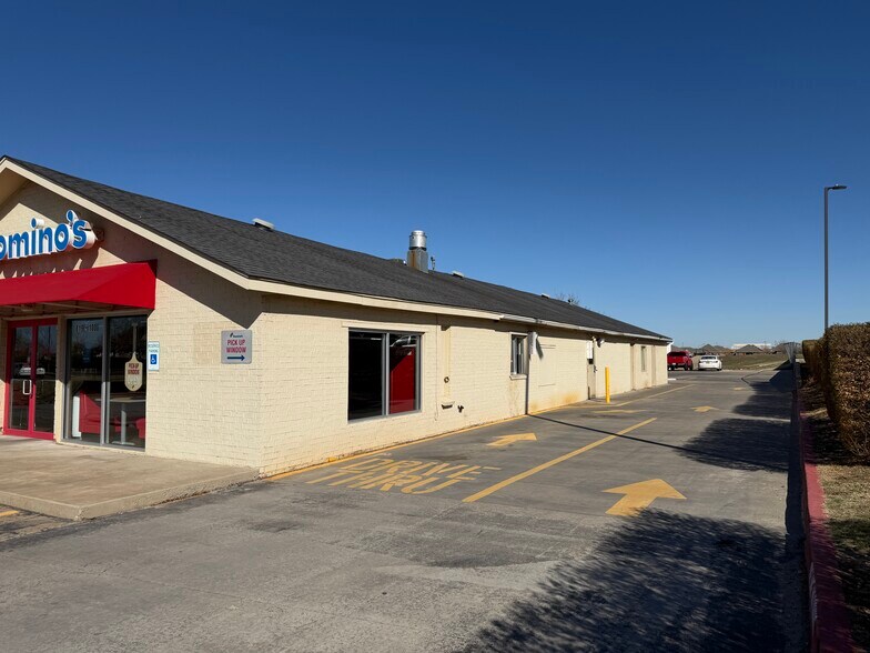 More Photos Of 819 SW 19th St, Oklahoma City General Retail For Lease