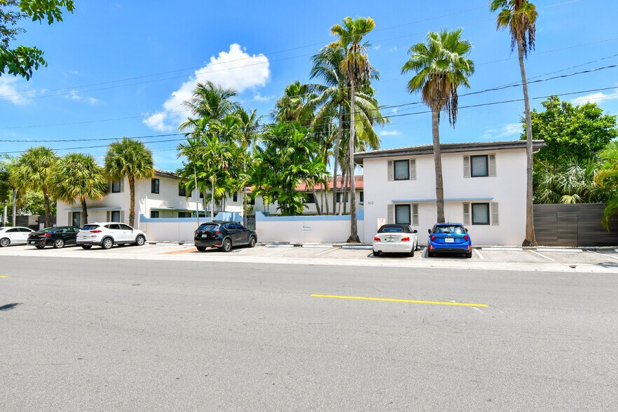 More Photos Of 912-918 NE 15th Ave, Fort Lauderdale Apartments For Sale
