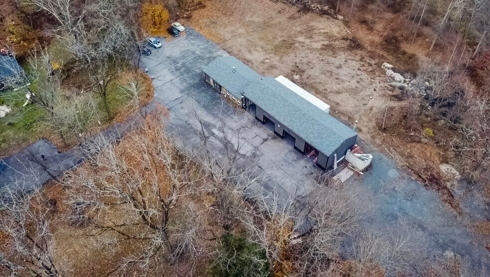 More Photos Of 53 Estrada Rd, Central Valley Warehouse For Lease