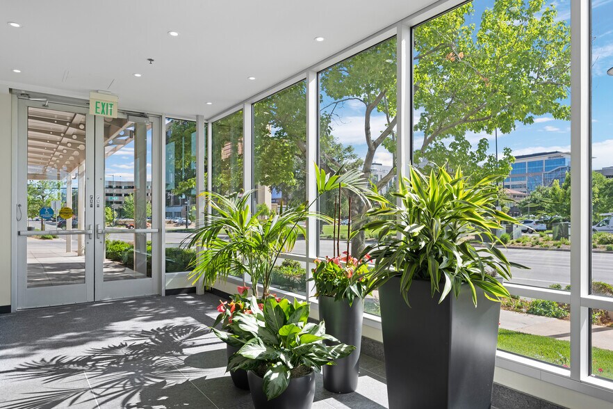 More Photos Of 101 University Blvd, Denver Office For Lease