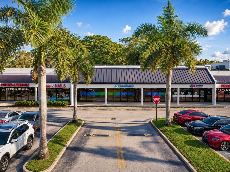 More Photos Of 8919-9091 Taft St, Pembroke Pines Unknown For Lease