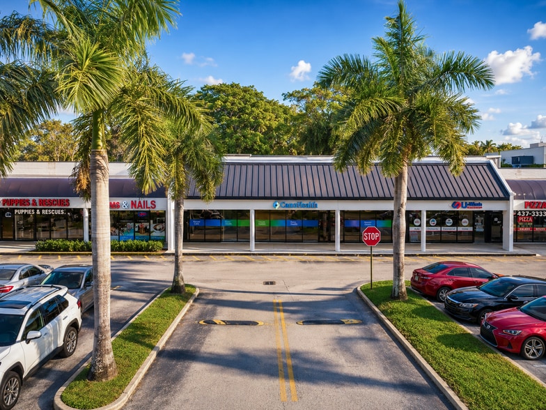More Photos Of 8919-9091 Taft St, Pembroke Pines Unknown For Lease