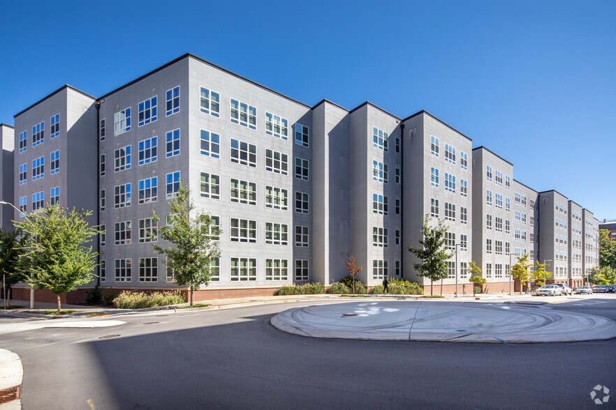 More Photos Of 3001 Hillsborough St, Raleigh Apartments For Lease