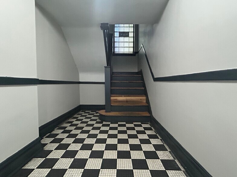 More Photos Of 4850 W North Ave, Chicago Apartments For Sale