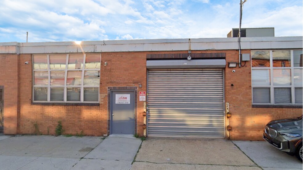 Primary Photo Of 3347 55th St, Woodside Industrial For Lease