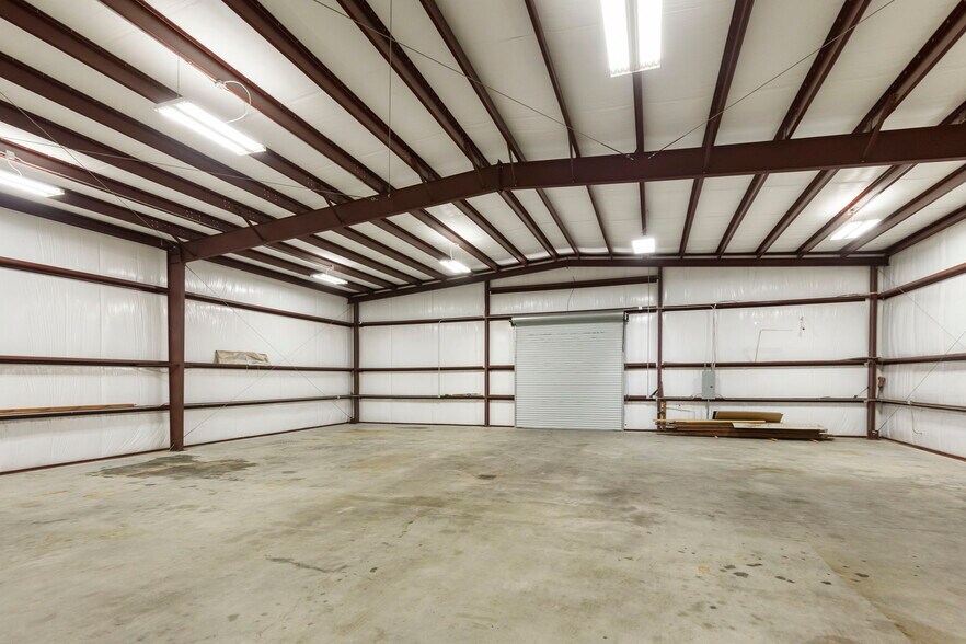 More Photos Of 8711 Hufsmith Kuykendahl Rd, Tomball Industrial For Sale