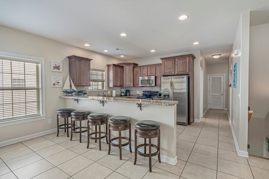 More Photos Of 703 37th Ave S, North Myrtle Beach Apartments For Sale