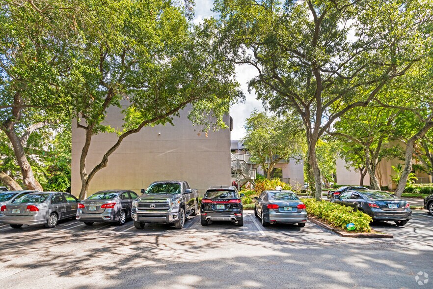 More Photos Of 5523 W Cypress St, Tampa Office For Sale