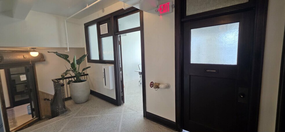 More Photos Of 201 S Broadway Ave, Albert Lea Loft Creative Space For Lease