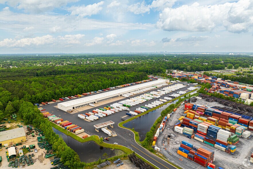 More Photos Of 3516 S Military Hwy, Chesapeake Distribution For Lease