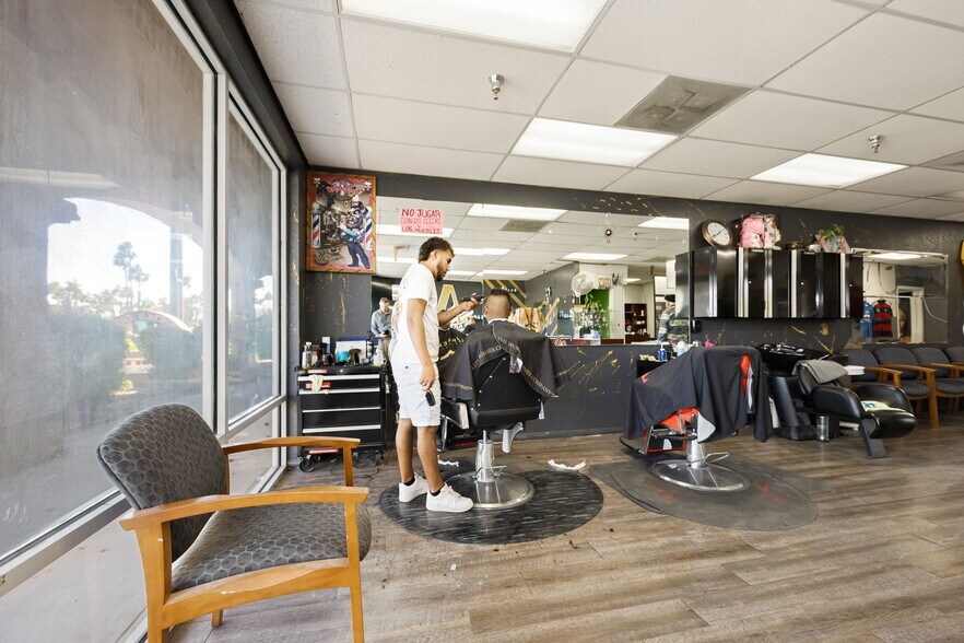 More Photos Of 32475 Date Palm Dr, Cathedral City Freestanding For Sale