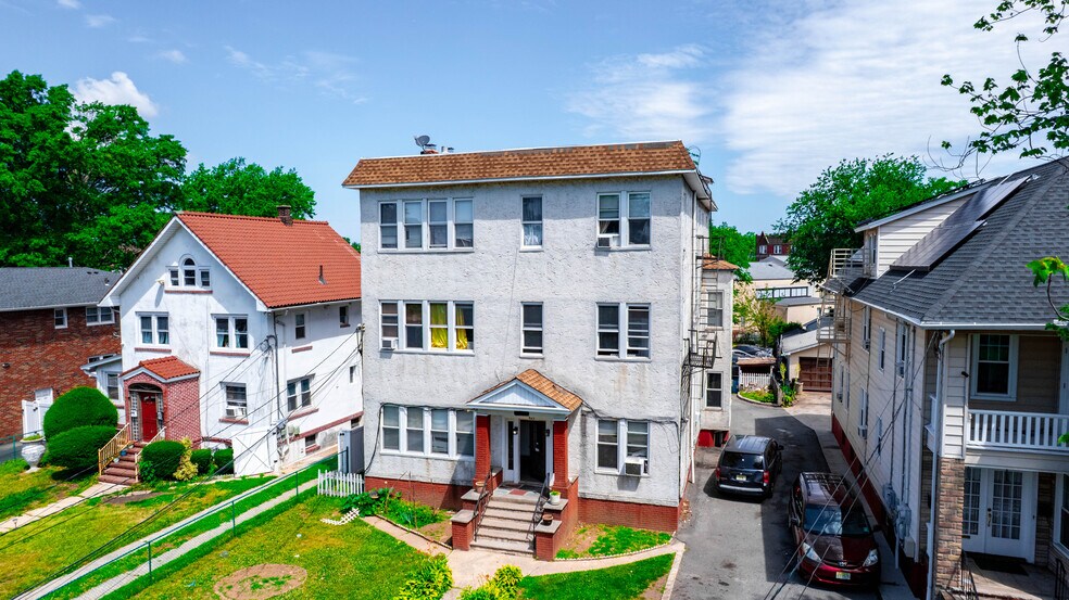 Primary Photo Of 423 Jersey Ave, Elizabeth Apartments For Sale