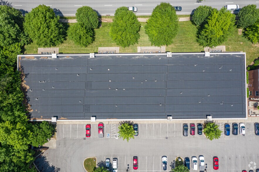 More Photos Of 101 Forrest Crossing Blvd, Franklin Office For Lease