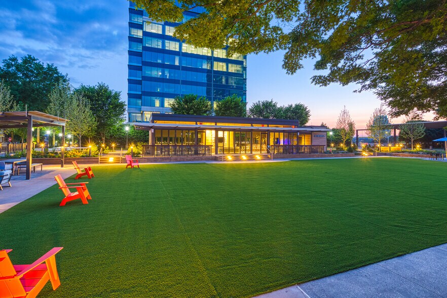 More Photos Of 1001 Summit Blvd, Atlanta Unknown For Lease