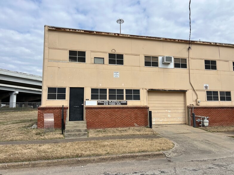 Primary Photo Of 636 Third Ave, Dallas Warehouse For Sale