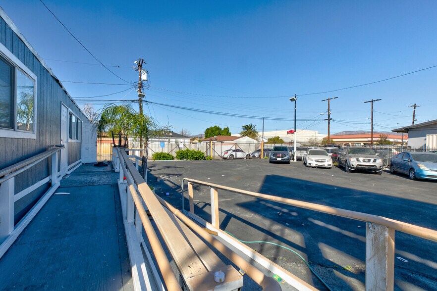 More Photos Of 13243 Osborne St, Arleta Land For Lease