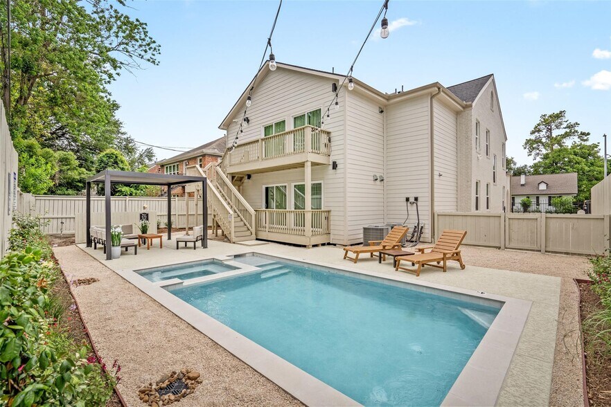 More Photos Of , Houston Multifamily For Sale