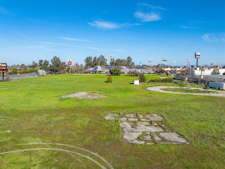 More Photos Of 1075 Highway 99 West, Corning Land For Sale