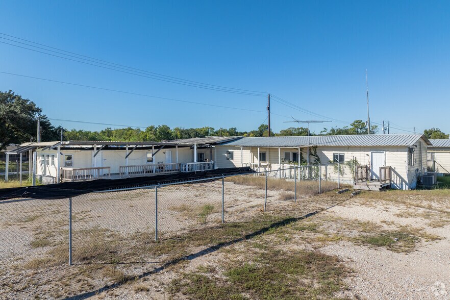 More Photos Of 4901 Shank Rd, Pearland Warehouse For Sale