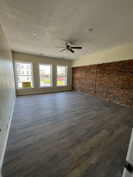 More Photos Of 16-18-20 W Washington St, Sullivan Storefront For Sale