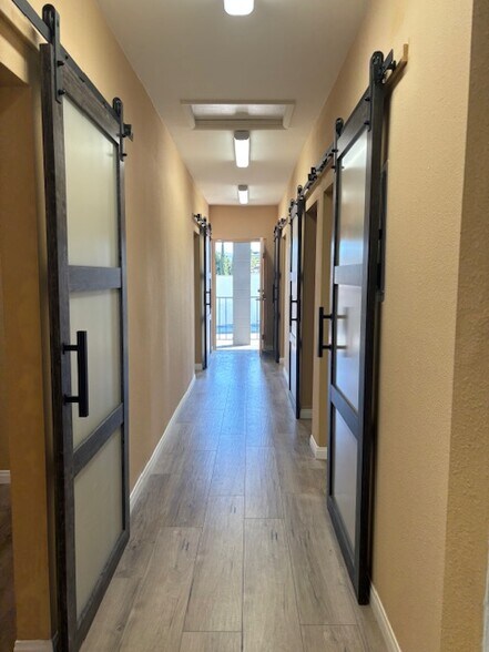 More Photos Of 21700 Golden Triangle Rd, Santa Clarita Medical For Lease