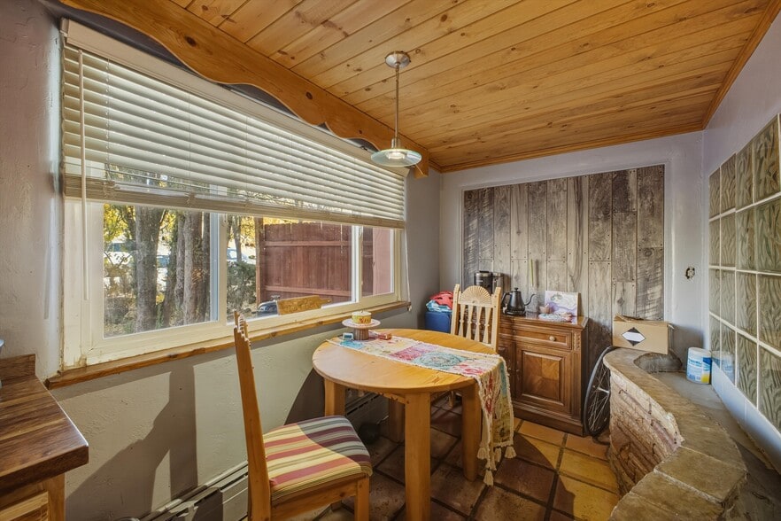 More Photos Of 24 Matisse Rd NE, Albuquerque Apartments For Sale