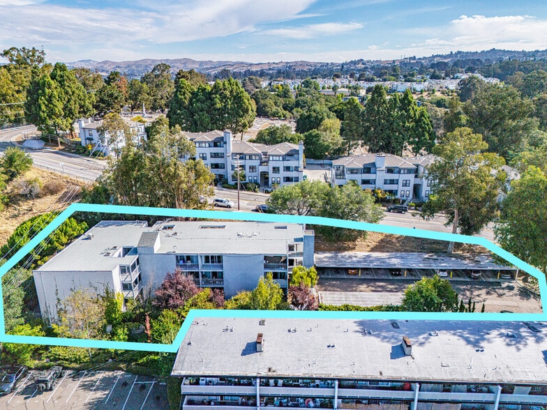 Primary Photo Of 944 Fletcher Ln, Hayward Apartments For Sale