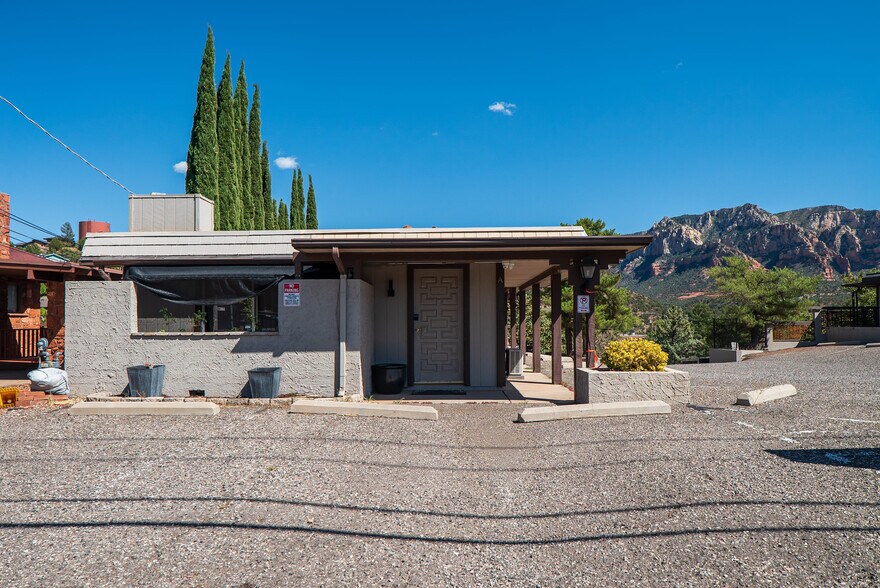 More Photos Of 450 Jordan Rd, Sedona Office Residential For Lease