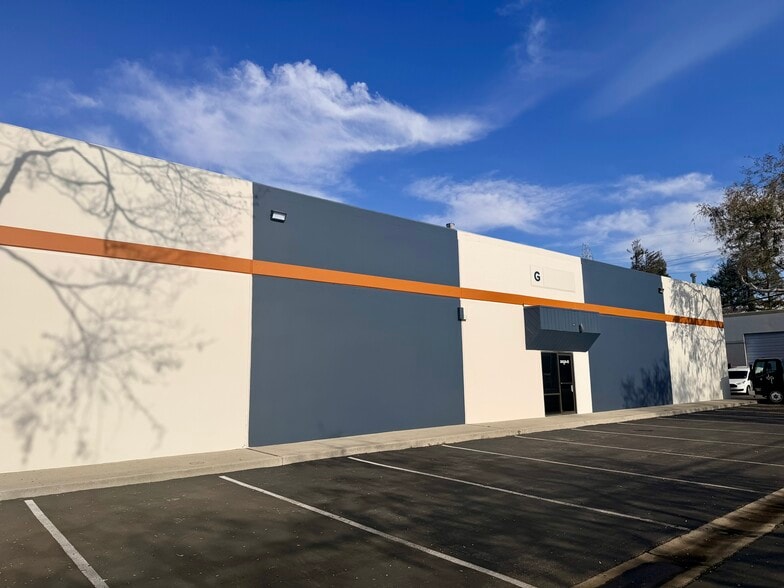 More Photos Of 3233-3283 De La Cruz Blvd, Santa Clara Warehouse For Lease