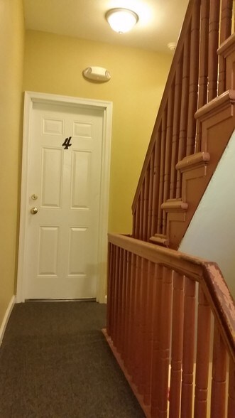 More Photos Of 304 E 9th St, Chester Apartments For Sale