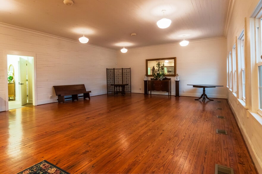 More Photos Of 62 Bell Spring Rd, Munford Religious Facility For Sale