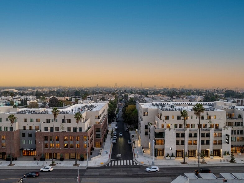 Primary Photo Of 7520-7566 W Sunset Blvd, Los Angeles Apartments For Lease