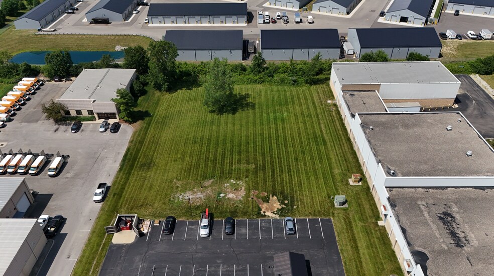 More Photos Of 7790 N Central Dr, Lewis Center Warehouse For Lease