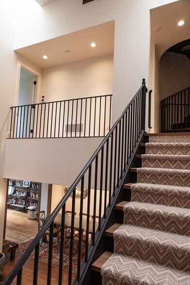 More Photos Of 263 Main St, Northampton Apartments For Sale