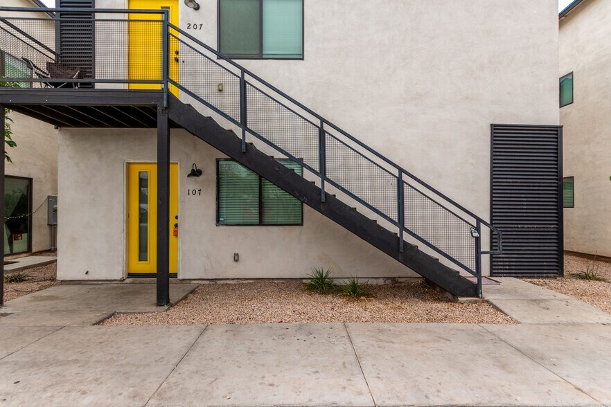 More Photos Of 1135 E Chipman Rd, Phoenix Apartments For Sale