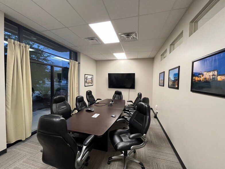 More Photos Of 4725 College Park, San Antonio Office For Lease