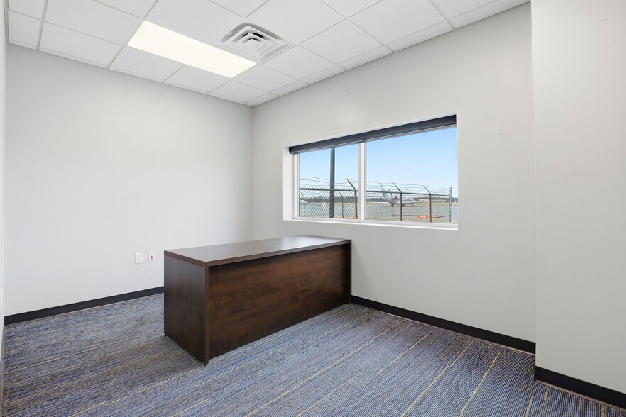 More Photos Of 2780 Jetport Rd, Kinston Office For Lease