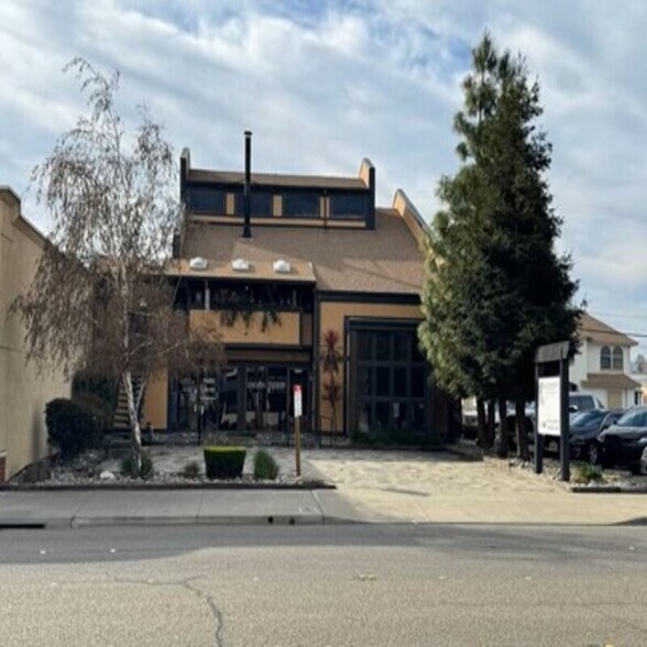 More Photos Of 62 E 11th St, Tracy Office For Lease