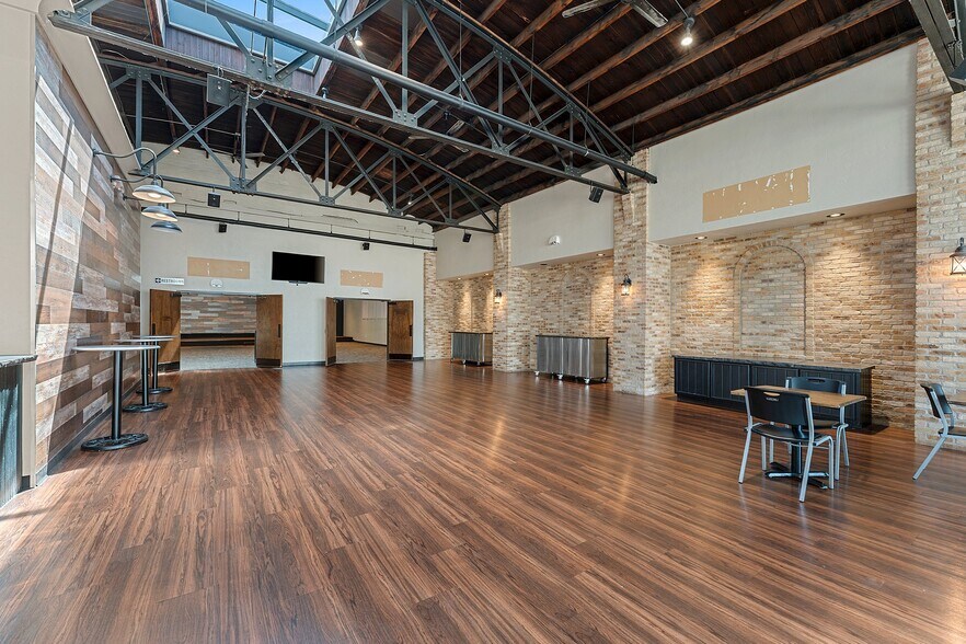 More Photos Of 314 N Appleton St, Appleton Religious Facility For Sale