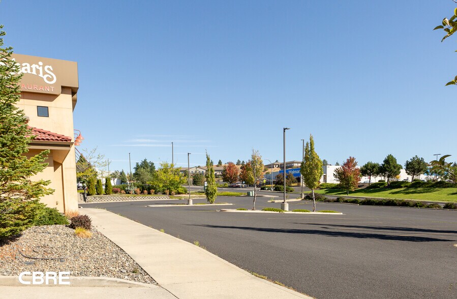 More Photos Of 121 Warbonnet Dr, Moscow Restaurant For Sale