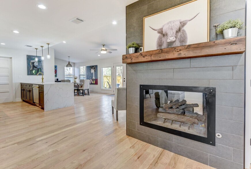 More Photos Of 7002 Whispering Oaks Dr, Austin Specialty For Sale
