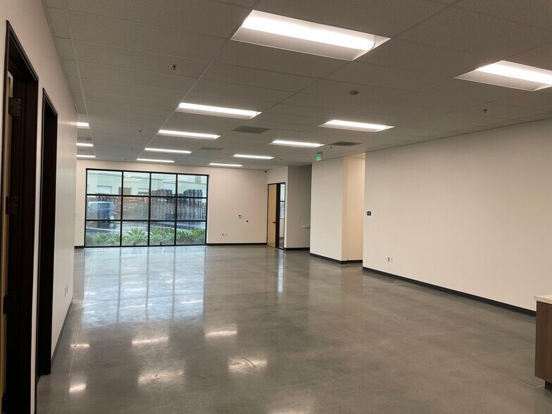 More Photos Of 14868 Los Angeles St, Irwindale Manufacturing For Sale