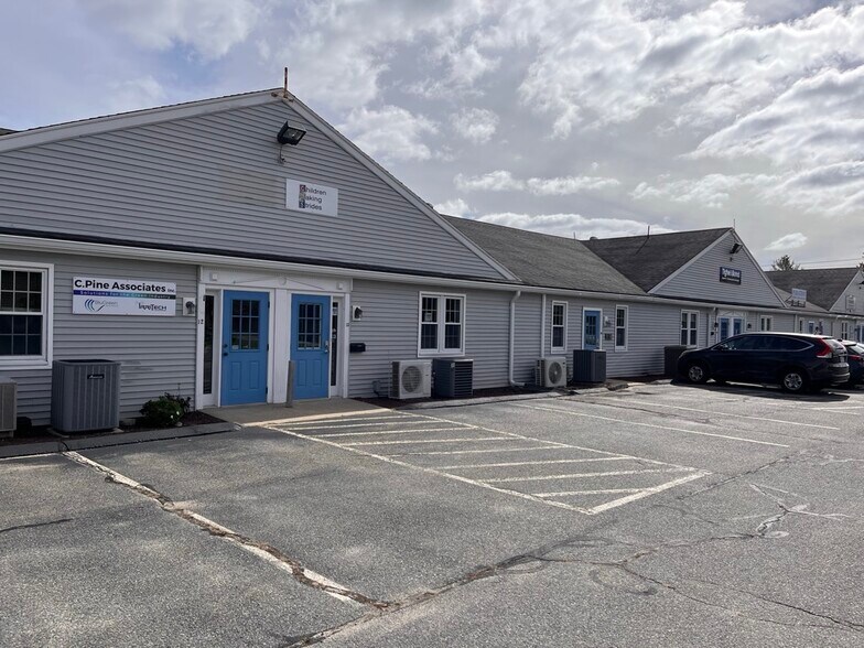More Photos Of 4-6 Barlows Landing Rd, Pocasset Storefront Retail Office For Sale